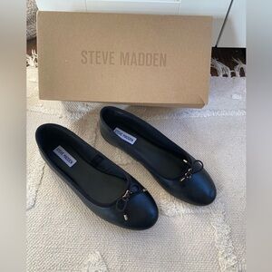 NWT! Black ballet flats
